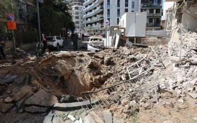 Irán e Israel se siguen atacando pese a dichos de Trump sobre negociación