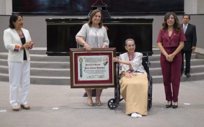 *Condecora Congreso del Estado a Gloria Sánchez con la Medalla “Heberto Castillo”*